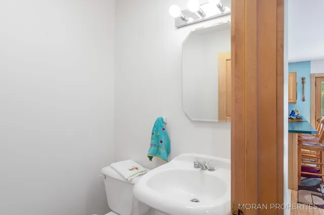 $829,900 | 4566 Lakeview Drive, Shelby, MI 49455