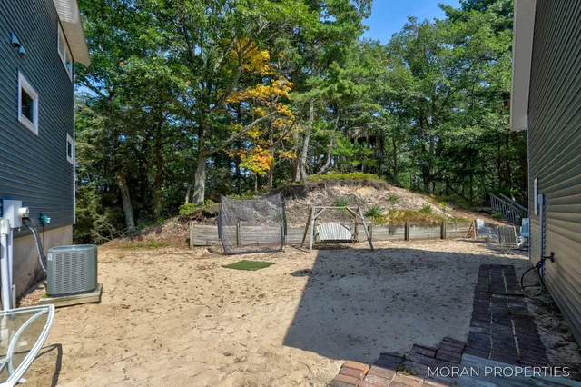 $829,900 | 4566 Lakeview Drive, Shelby, MI 49455