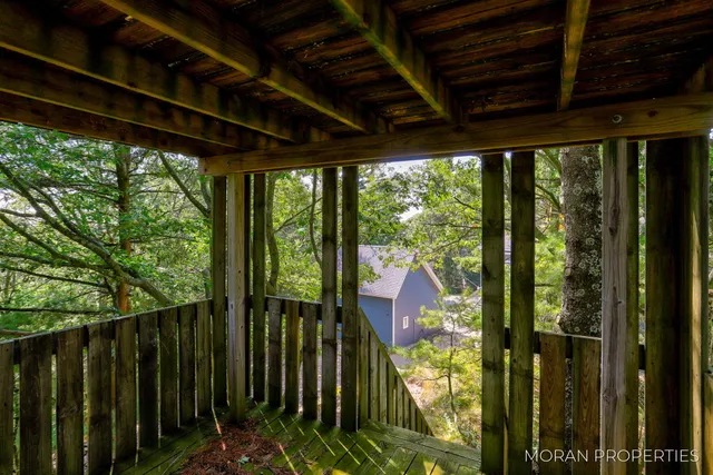 $829,900 | 4566 Lakeview Drive, Shelby, MI 49455