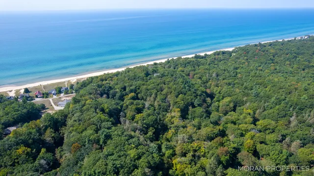 $829,900 | 4566 Lakeview Drive, Shelby, MI 49455