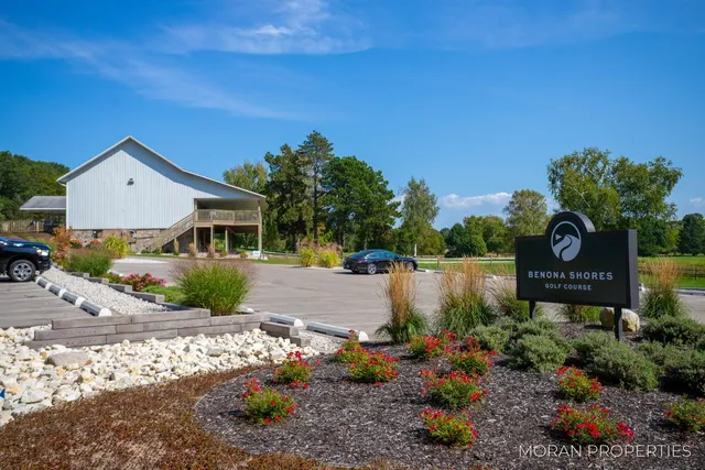 $829,900 | 4566 Lakeview Drive, Shelby, MI 49455