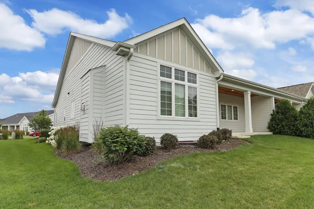 $547,900 | 4706 South Cottage Lane, Pleasant Prairie, WI 53158