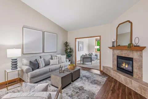 $324,900 | 464 Meadow Lane, Norwood Young America, MN 55397