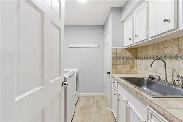 $472,000 | 31 Wellington Drive, Sugar Land, TX 77478