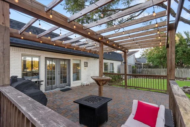 $472,000 | 31 Wellington Drive, Sugar Land, TX 77478