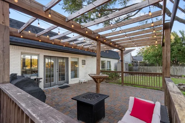 $472,000 | 31 Wellington Drive, Sugar Land, TX 77478