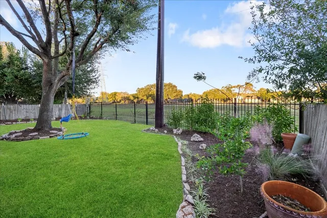 $472,000 | 31 Wellington Drive, Sugar Land, TX 77478