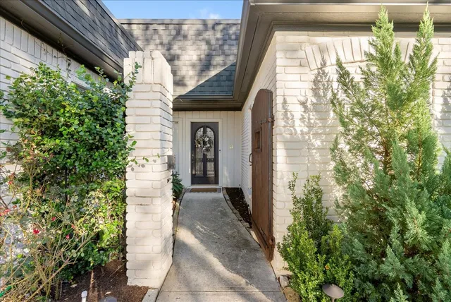 $472,000 | 31 Wellington Drive, Sugar Land, TX 77478