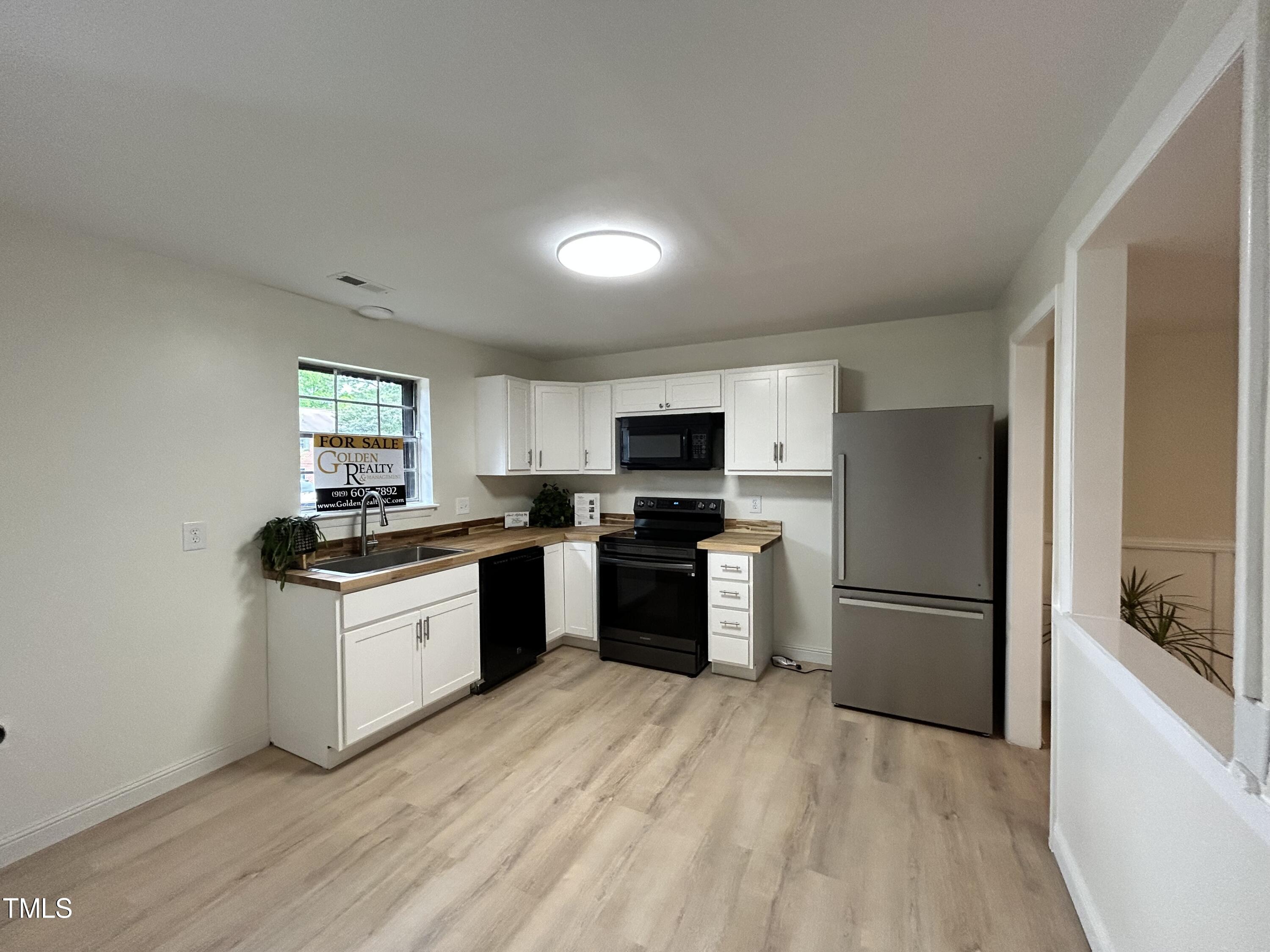 5804 Nottoway Court, Unit G Raleigh, NC 27609 - Photo 4 of 37 kitch4