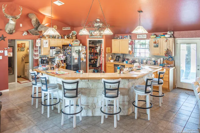 $4,080,000 | 2133 Lausen Road, Del Rio, TX 78840