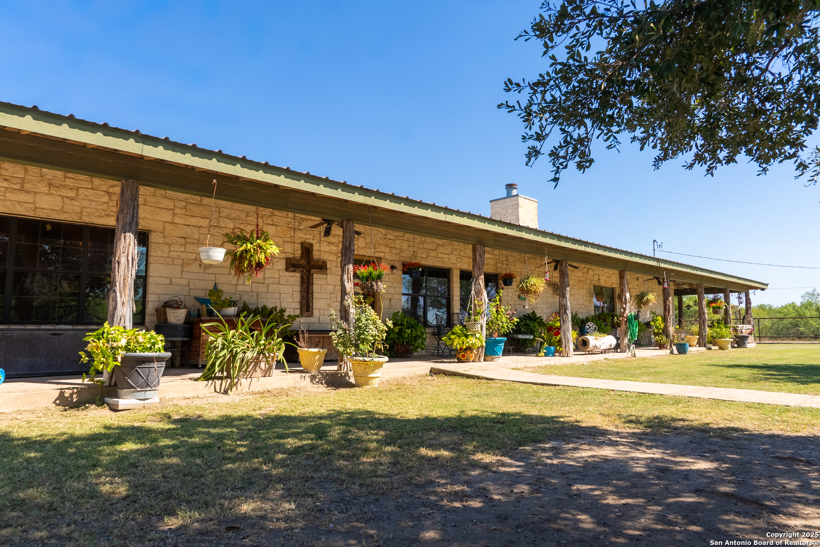 2133 Lausen Road Del Rio, TX 78840 - Photo 3 of 49