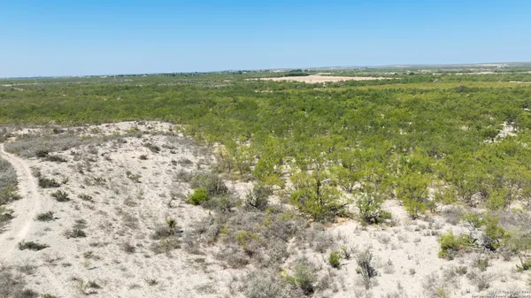 $4,080,000 | 2133 Lausen Road, Del Rio, TX 78840