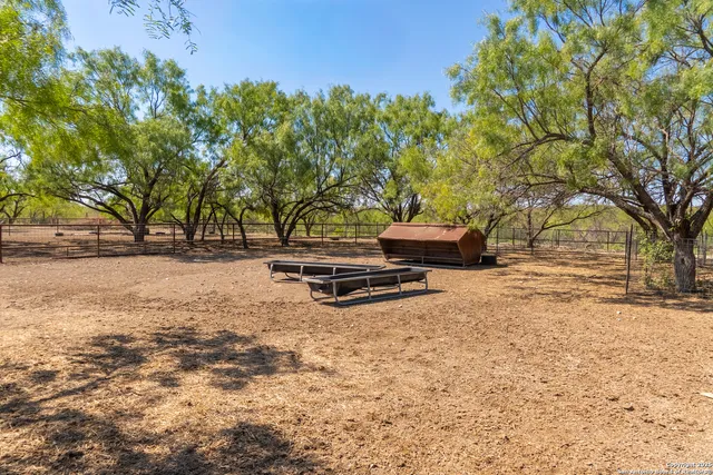 $4,080,000 | 2133 Lausen Road, Del Rio, TX 78840