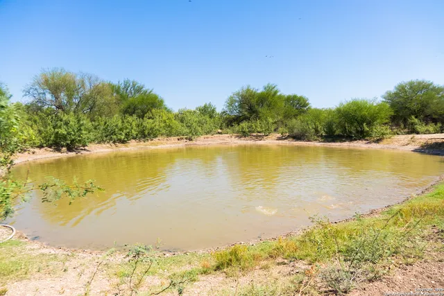 $4,080,000 | 2133 Lausen Road, Del Rio, TX 78840