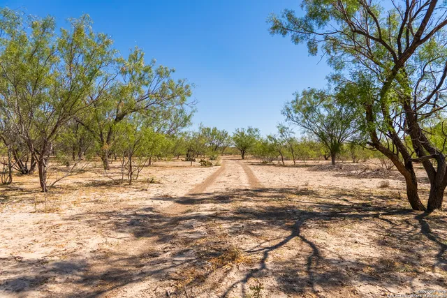 $4,080,000 | 2133 Lausen Road, Del Rio, TX 78840