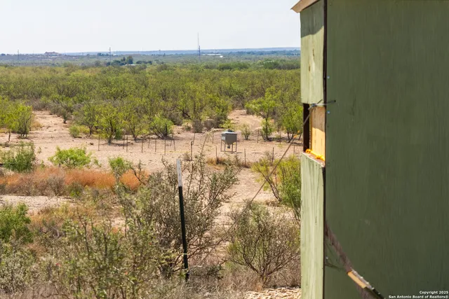 $4,080,000 | 2133 Lausen Road, Del Rio, TX 78840