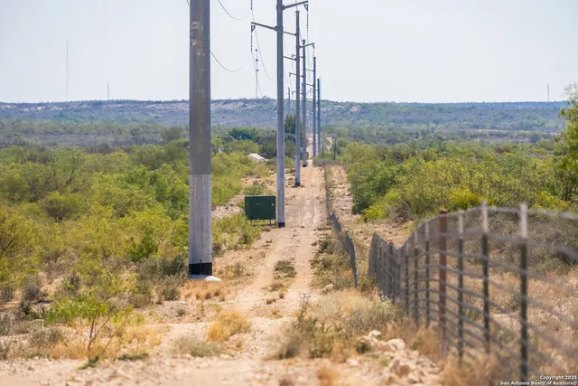 $4,080,000 | 2133 Lausen Road, Del Rio, TX 78840