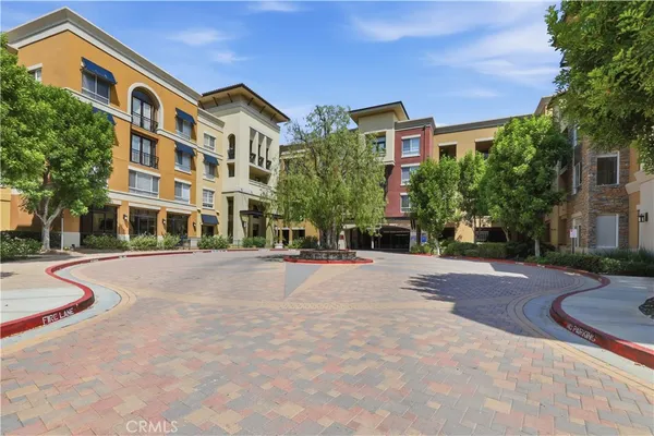 $430,000 | 24505 Town Center Drive, Unit 7408, Valencia, CA 91355
