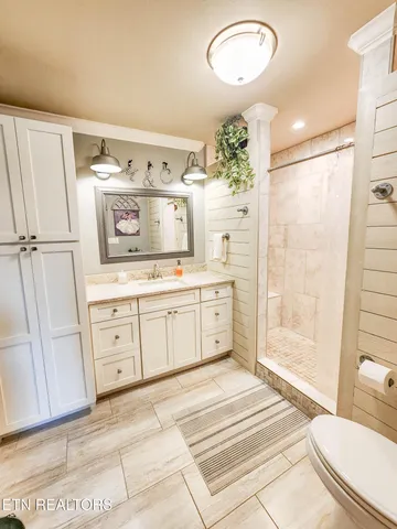 $499,900 | 319 Tater Valley Road, Luttrell, TN 37779