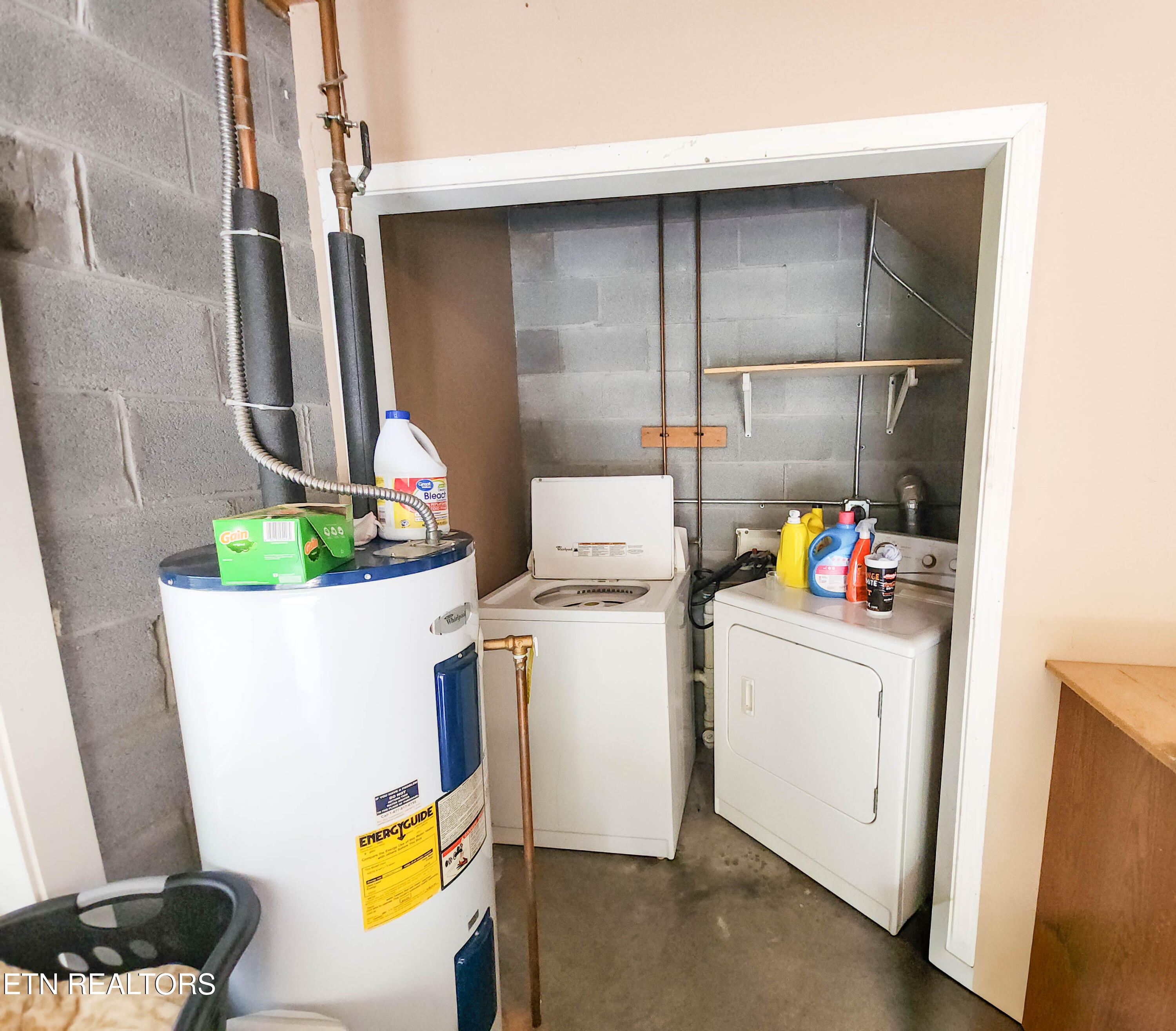 319 Tater Valley Road Luttrell, TN 37779 - Photo 41 of 51 319 tater valley laundry hs2