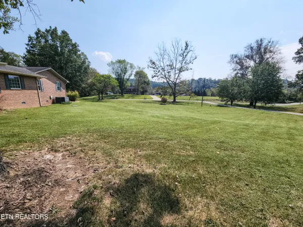 $499,900 | 319 Tater Valley Road, Luttrell, TN 37779