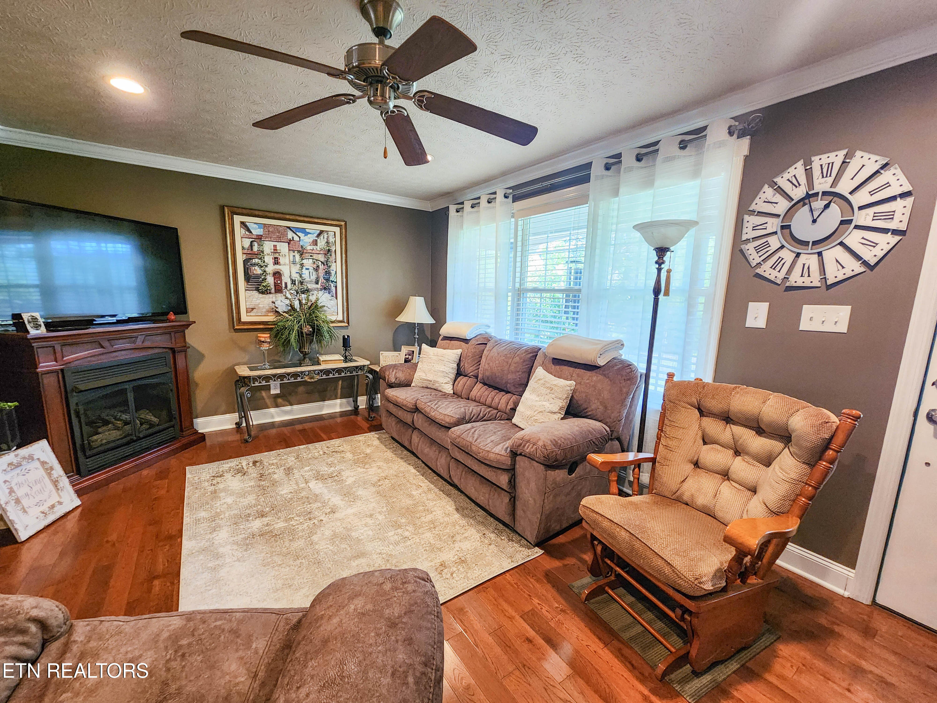 319 Tater Valley Road Luttrell, TN 37779 - Photo 6 of 51 319 tater valley livigrm