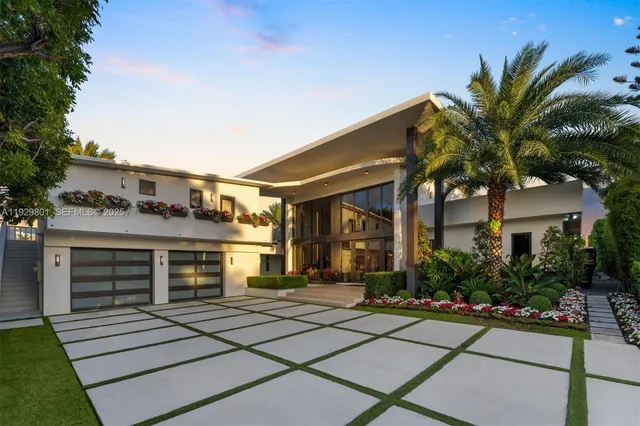 $12,975,000 | 1995 Northeast 118th Road, North Miami, FL 33181