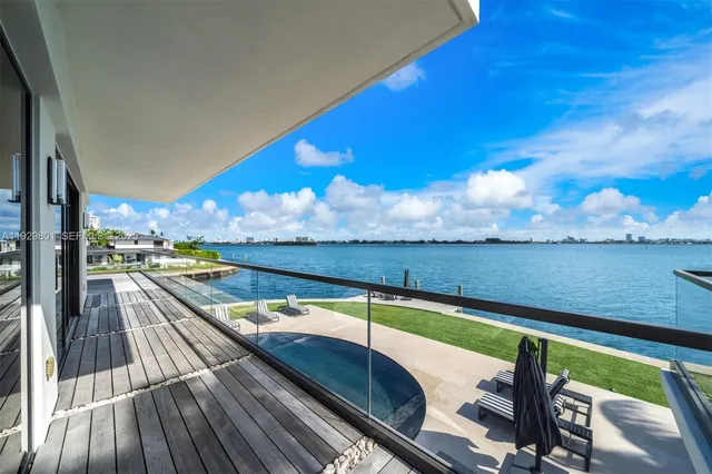 $12,975,000 | 1995 Northeast 118th Road, North Miami, FL 33181