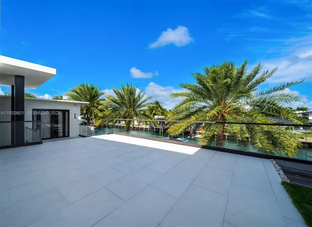 $12,975,000 | 1995 Northeast 118th Road, North Miami, FL 33181