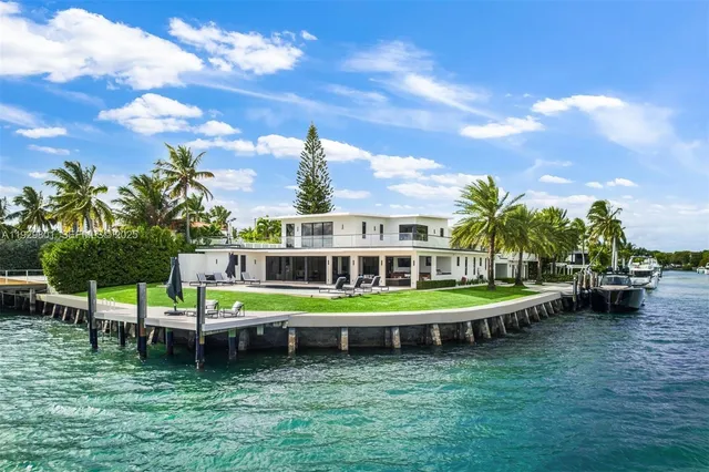 $12,975,000 | 1995 Northeast 118th Road, North Miami, FL 33181