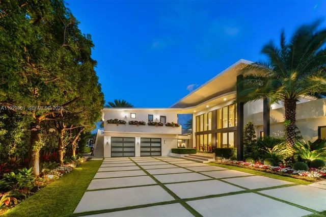 $12,975,000 | 1995 Northeast 118th Road, North Miami, FL 33181