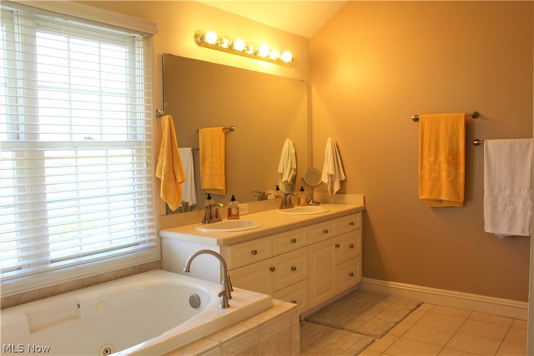 515 Walnut Ridge Trail Aurora, OH 44202 - Photo 14 of 30 Gallery Image 14