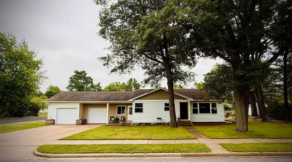 $275,000 | 1102 11th Street, Mosinee, WI 54455