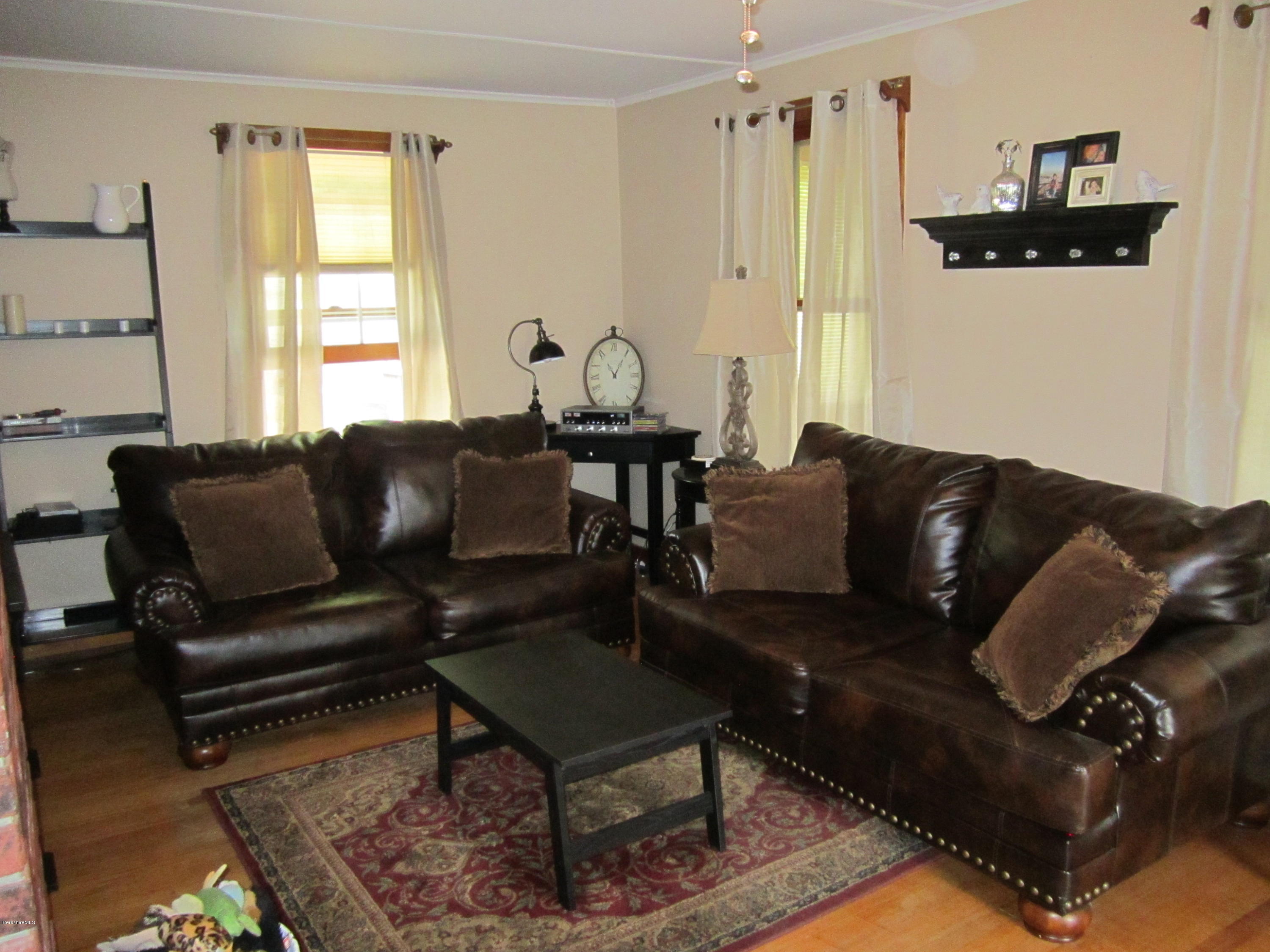 8 Walnut Street Adams, MA 01220 - Photo 3 of 35 8 walnut adams 036