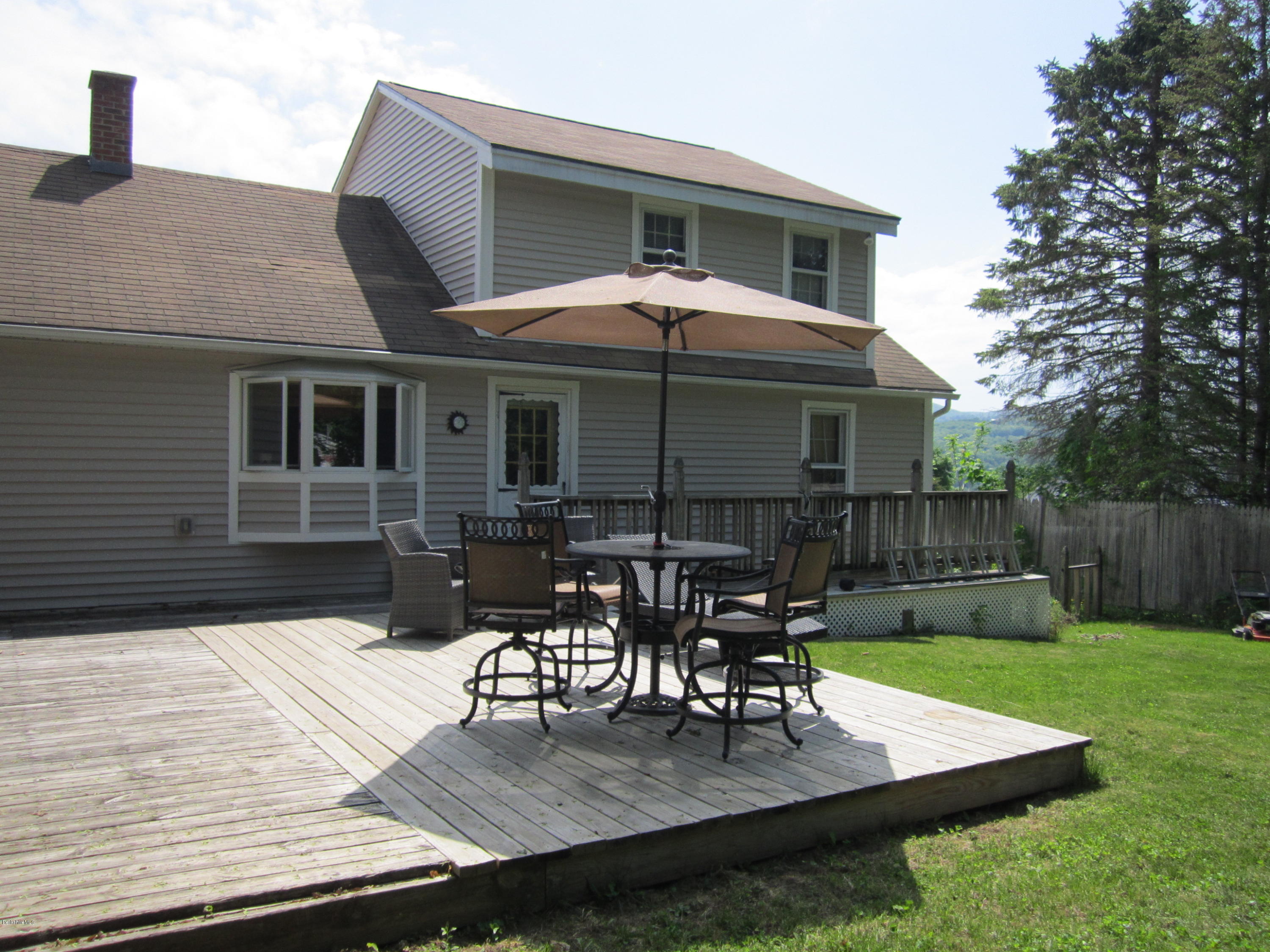 8 Walnut Street Adams, MA 01220 - Photo 21 of 35 8 walnut adams 055