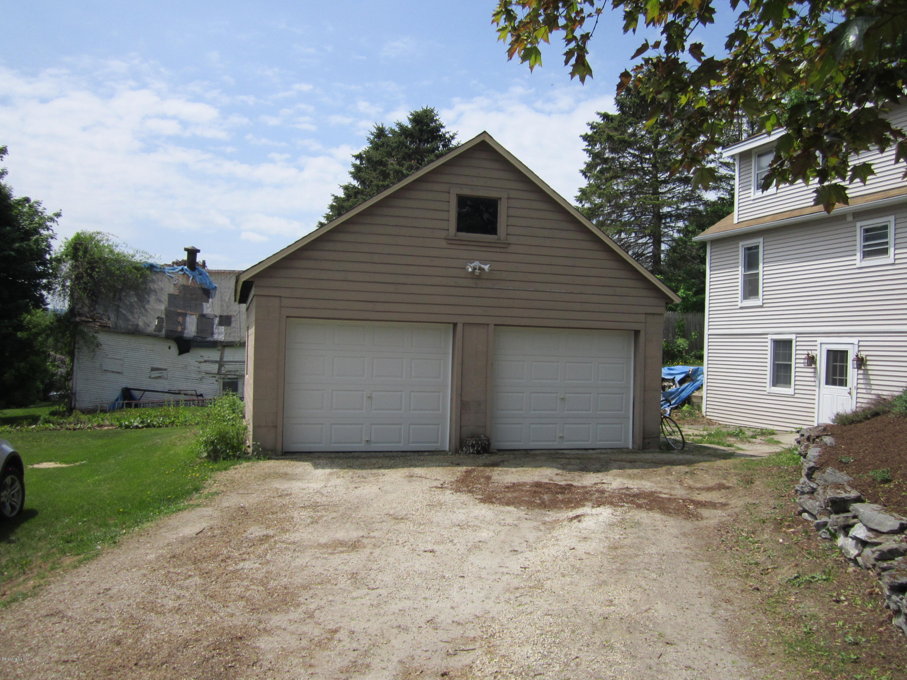 8 Walnut Street Adams, MA 01220 - Photo 34 of 35 8 walnut adams 071