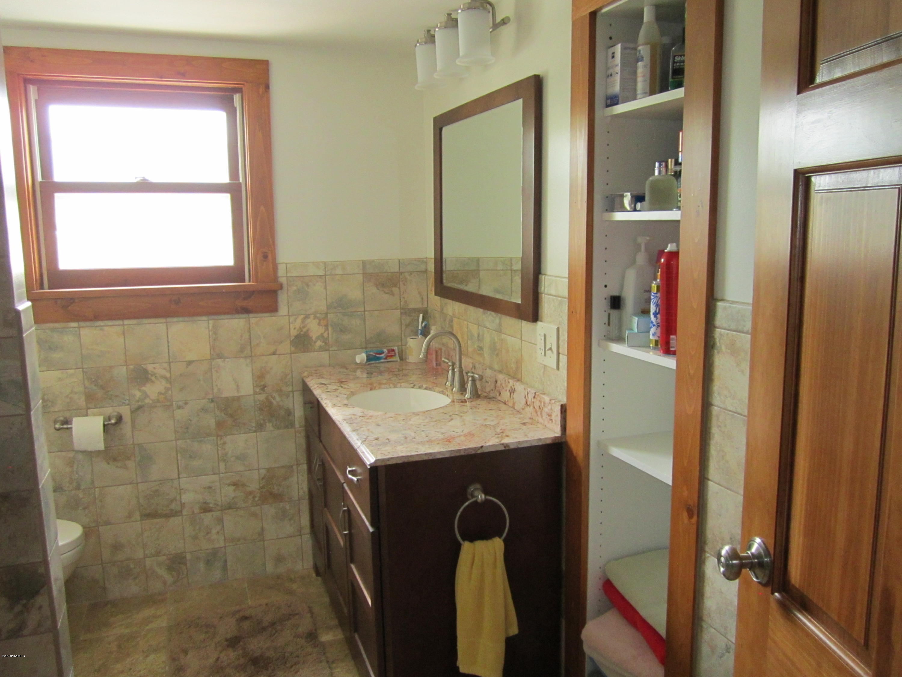 8 Walnut Street Adams, MA 01220 - Photo 10 of 35 8 walnut adams 044