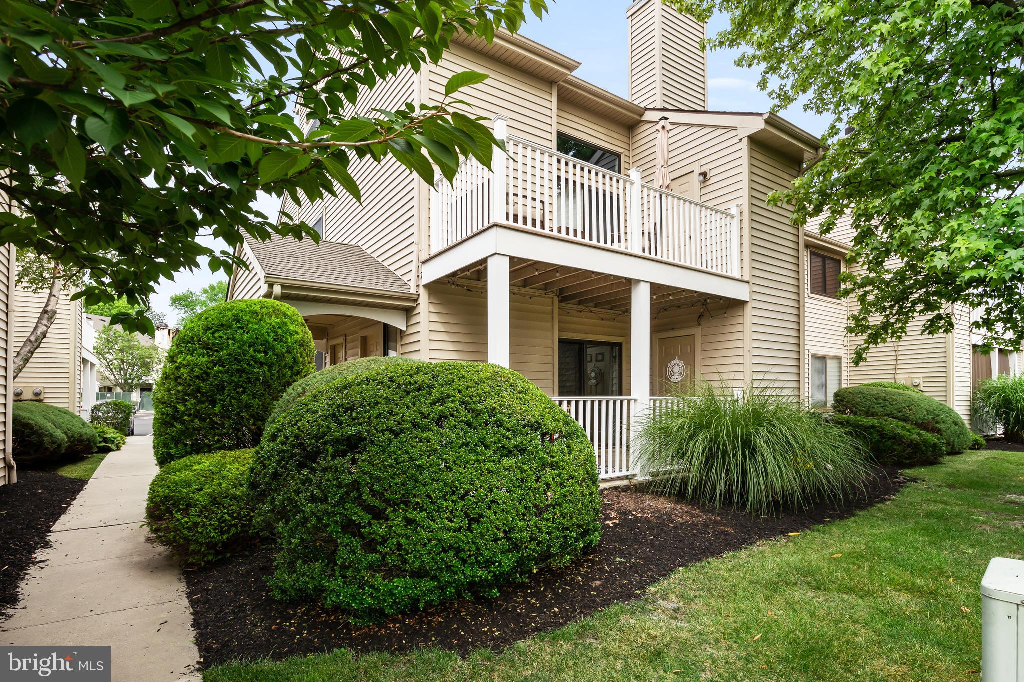 711 Gregorys Way Voorhees, NJ 08043 - Photo 2 of 29