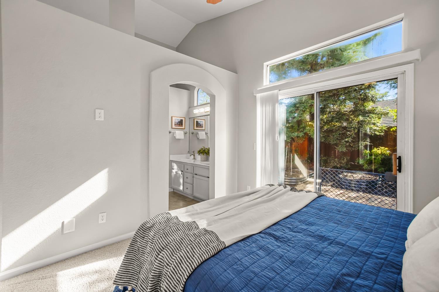 236 Rochelle Court Roseville, CA 95661 - Photo 13 of 30 Primary Bedroom