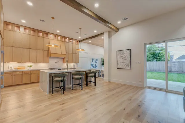 $1,650,000 | 608 East 26th Street, Houston, TX 77008