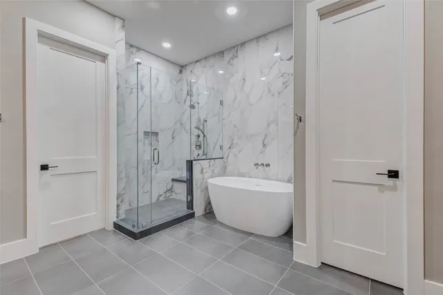 $1,650,000 | 608 East 26th Street, Houston, TX 77008