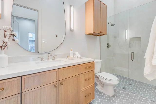 $1,650,000 | 608 East 26th Street, Houston, TX 77008