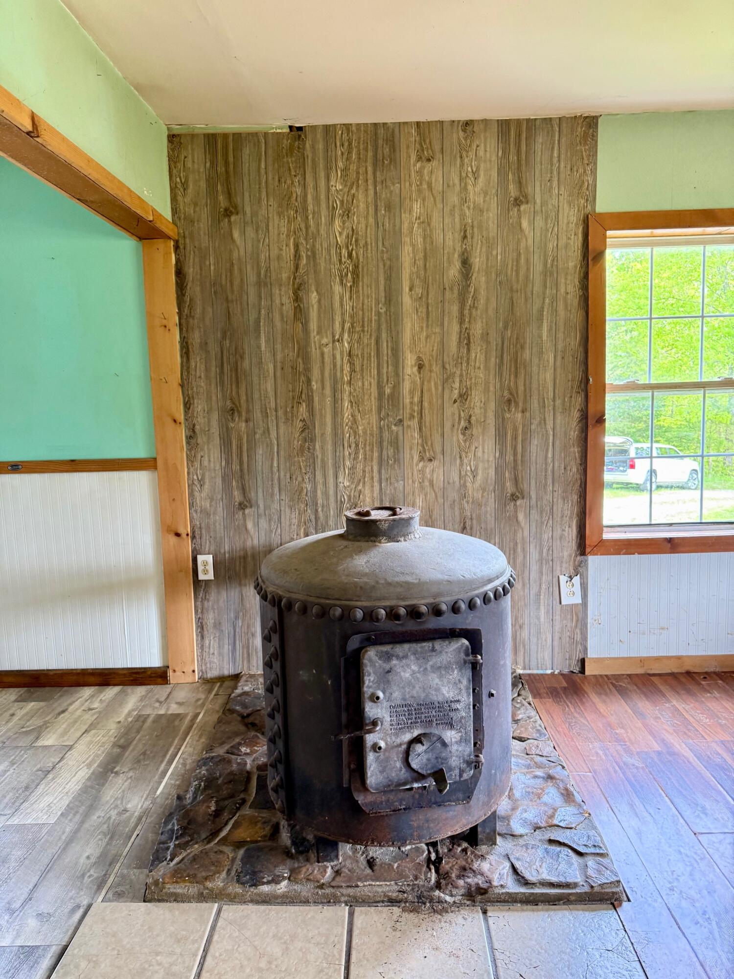 387 Old Fincastle Road Zoe, KY 41397 - Photo 6 of 76 IMG_3508