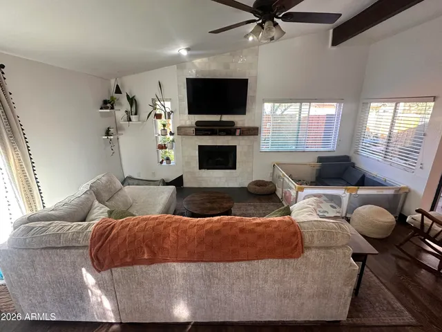 $1,950 | 2232 East Fairview Avenue, Mesa, AZ 85204