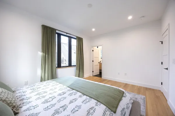$1,295,000 | 25 Tolman Street, Unit 2, Waltham, MA 02453