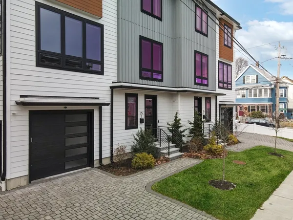 $1,295,000 | 25 Tolman Street, Unit 2, Waltham, MA 02453