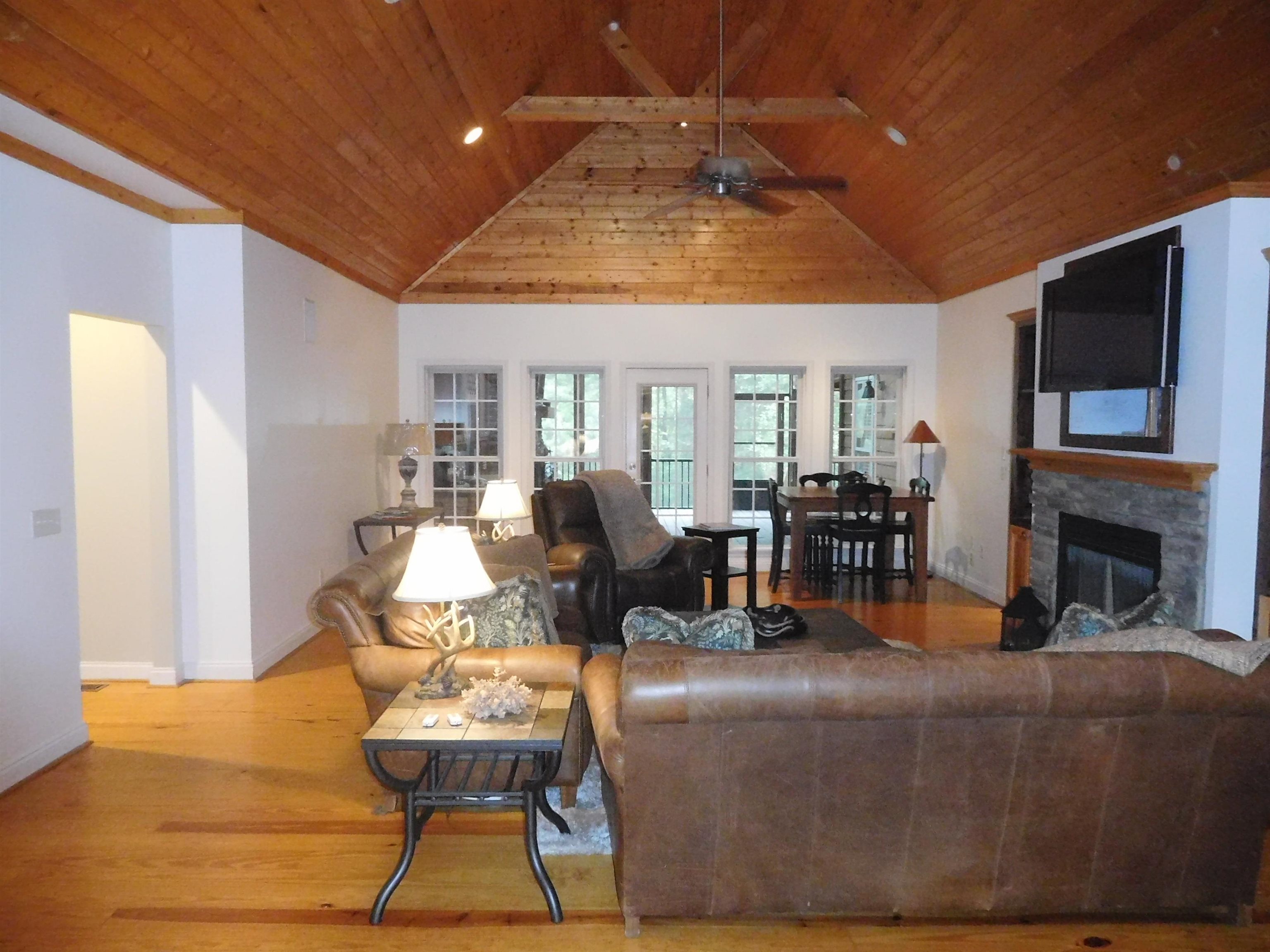 139 Lakewinds Drive Gaffney, SC 29341 - Photo 4 of 44