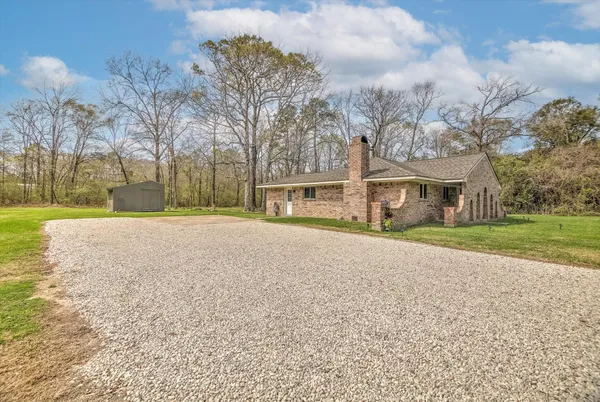$299,900 | 1284 Beverly Drive, Shepherd, TX 77371
