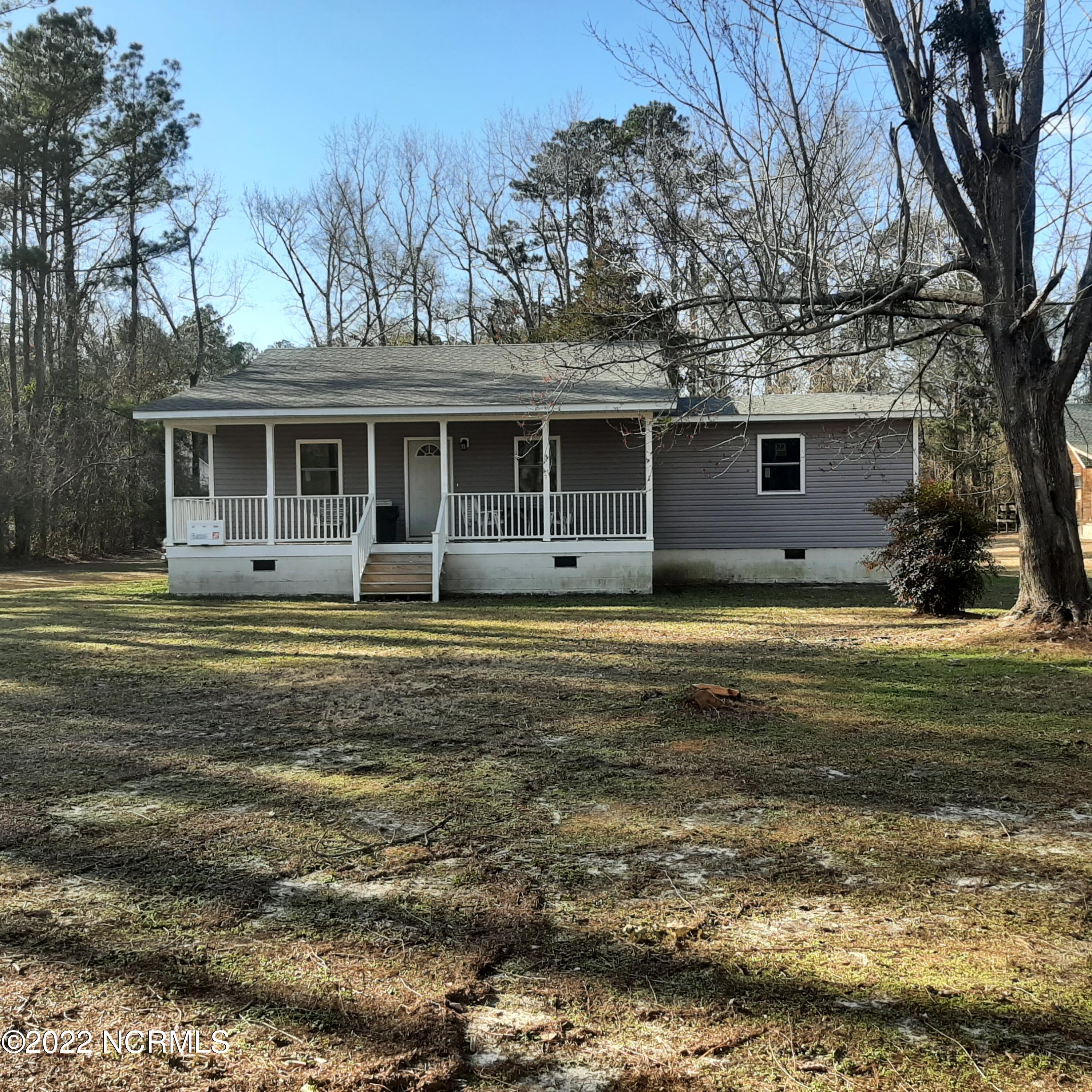 265 Horseshoe Loop Road Burgaw, NC 28425 - Photo 1 of 33 Front VIew