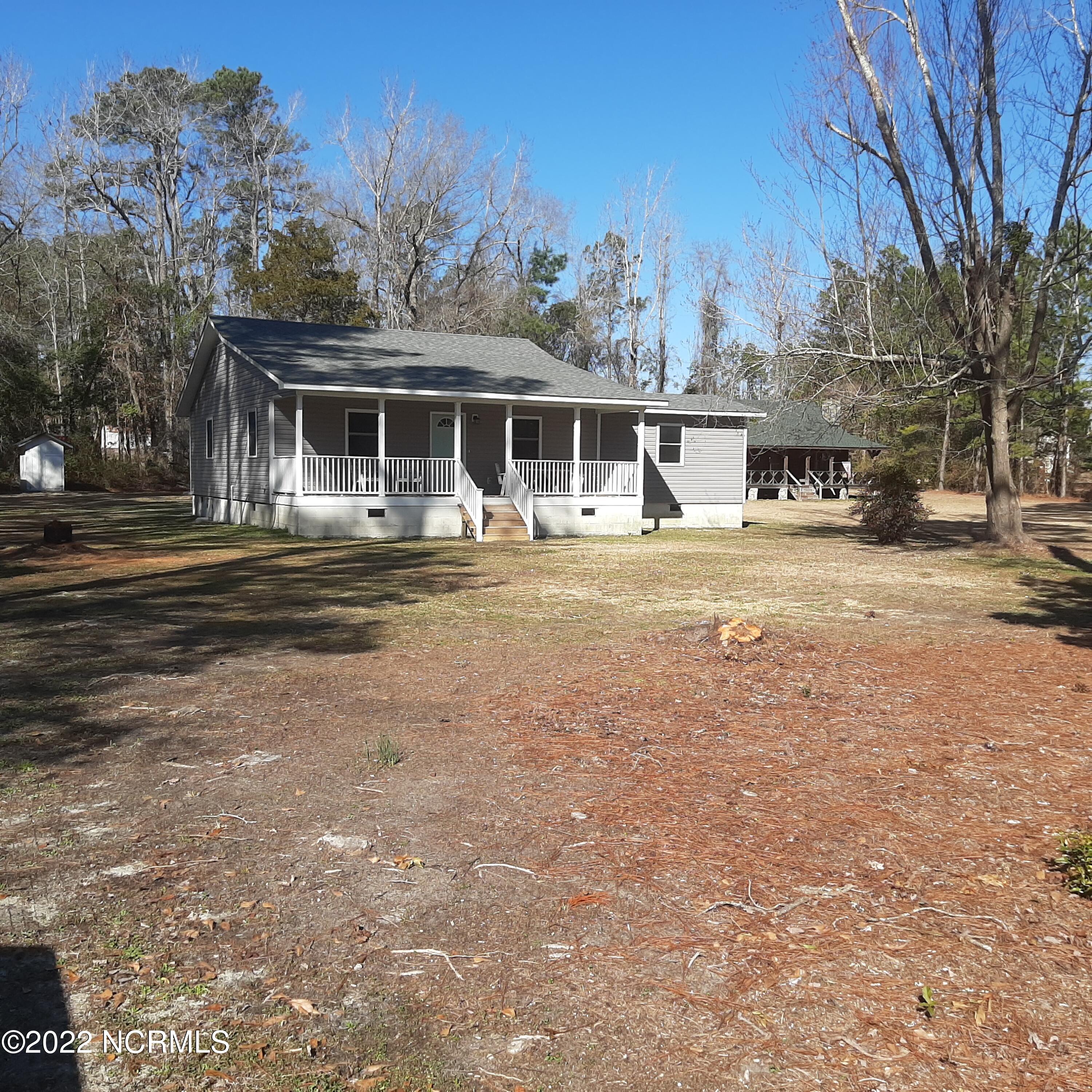 265 Horseshoe Loop Road Burgaw, NC 28425 - Photo 2 of 33 001